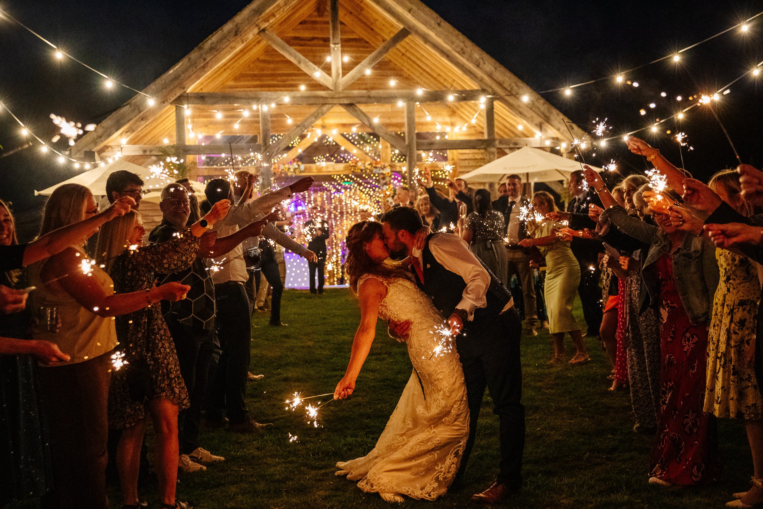 Cedar Roof Barn Wedding – Katie & Tim